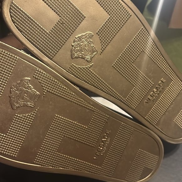 Authentic - VERSACE
Sandals - Picture 4 of 8